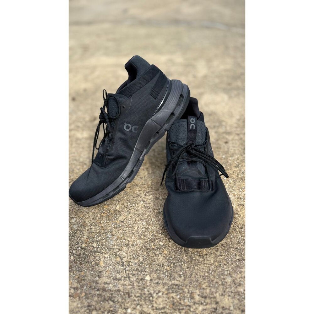On Cloud CloudTec Men’s 14 Black Running Shoes Sneakers Swiss Engineering